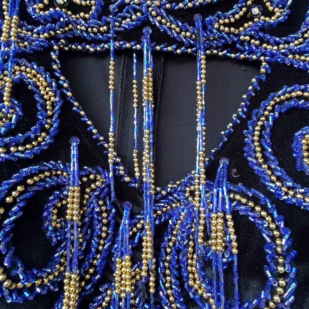 VINTAGE VELVET EGYPTIAN BEADED DRESS - Picture 4 of 13